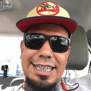 Meet your Posher, Maximo